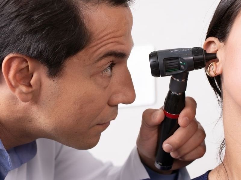 Dr. André Maranhão Experiência e Dedicação à Saúde Auditiva em Florianópolis